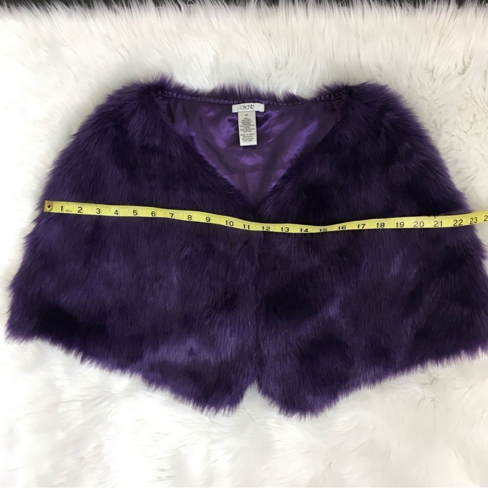 Cache Women's Purple Faux Fur Elegant Wrap Shrug Size S/M - Picture 10 of 10